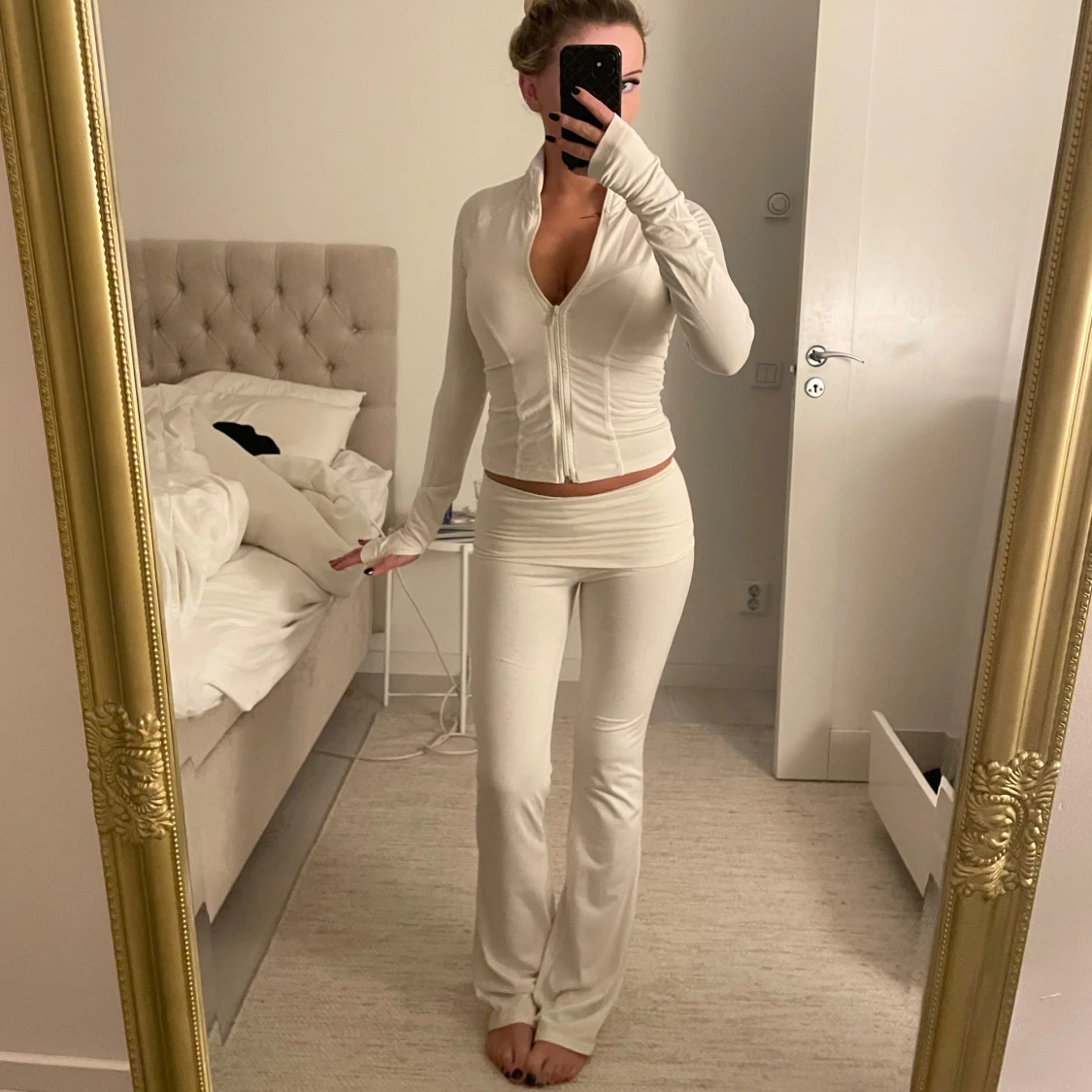 Mjukis/yoga sett ifrån gina tricot 