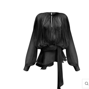 Miss rosier svart klänning 👗  - Hej! Säljer min miss rosier klänning som är helt oanvänd kommer i förpackning då jag aldrig använt den!! Den är super fin!!! Köpte den ny för 1700kr och har bara testat den på.