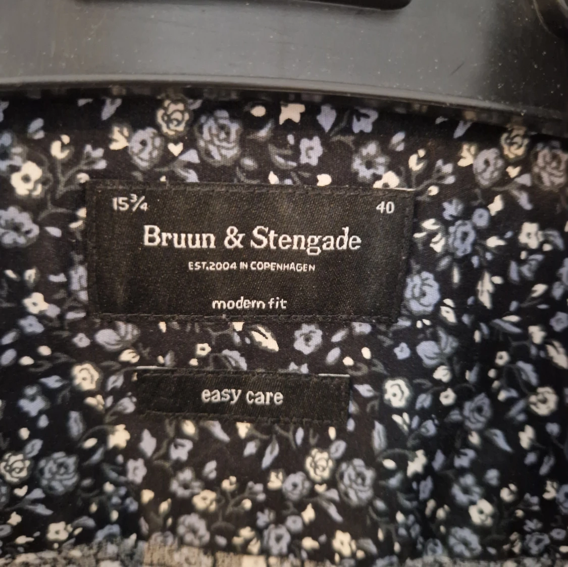 Blommig skjorta från Bruun & Stengade - 90