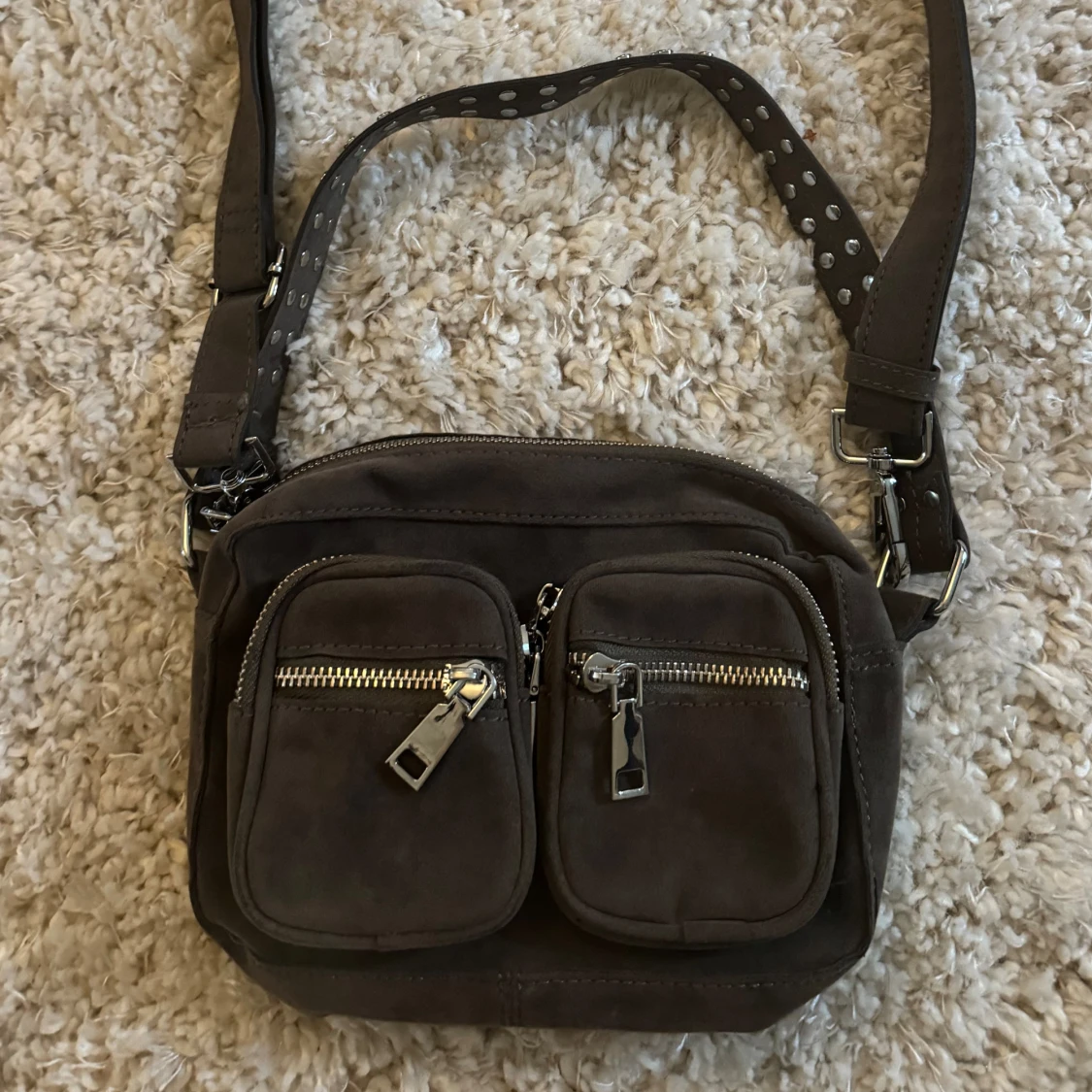 Brun axelväska från Noella - 91