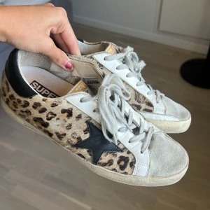 Golden goose skor - Golden goose skor, storlek 38 i fint skick. Har tyvärr inte kvar kvitto eller box, därav priset