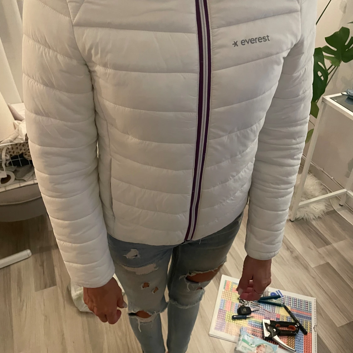 Vit pufferjacka från Everest