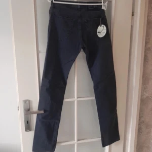 Jacob cohën jeans - Säljer dessa tvär feta jeans från Jacob cohën i modellen 622💯de är i helt nyskick med tags o allt 👍👍 storlek w28 L 32