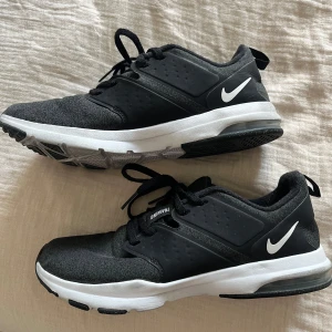 Nike träningsskor - Träningsskor från Nike aldrig använda! 