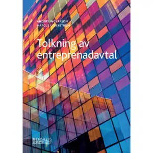  Entreprenadkontrakt är ofta omfattande och komplicerade. De innehåller såväl rättsliga som tekniska villkor för de arbeten som entreprenören ska utföra för beställarens räkning. Det är vanligt att parterna har olika uppfattning om hur avtalsvillkor ska tolkas.Högsta domstolen har under 2010-talet meddelat ett flertal domar om tolkning av bestämmelser i standardavtalen Allmänna bestämmelser (vars senaste versioner är AB 04 och ABT 06), som är avsedda för entreprenadavtal. Tolkningsfrågor om entreprenadavtal tar dock ofta sikte på tolkning av villkor i andra kontraktshandlingar än Allmänna bestämmelser, exempelvis villkor i administrativa föreskrifter och kravtexter i tekniska beskrivningar.I Tolkning av entreprenadavtal behandlas praktiskt återkommande tolkningsfrågor som aktualiserar tolkning av villkor i andra kontraktshandlingar än Allmänna bestämmelser. Detta sker mot bakgrund av såväl Högsta domstolens praxis som avgöranden från underrätterna.Boken riktar sig till praktiskt verksamma jurister samt ingenjörer och andra yrkesgrupper som regelbundet arbetar med entreprenadavtal. Den är också skriven för juridikstudenter.    Format Häftad   Omfång 229 sidor   Språk Svenska   Förlag Norstedts Juridik AB   Utgivningsdatum 2020-06-11   Medverkande Marcus Utterström   ISBN 9789139117216  