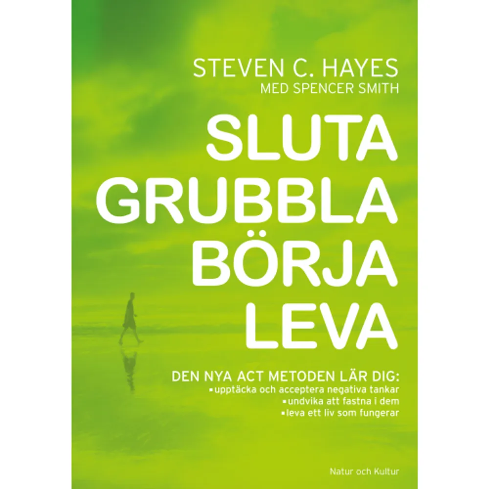 Förbered dig på att ta ett annorlunda perspektiv på ditt liv – och hur du lever det! ACT är en metod som betonar vikten av acceptans och engagemang för att kunna gå vidare om du är stressad, deprimerad, eller av någon annan anledning har fastnat i ett negativt levnadssätt.Men Sluta grubbla börja leva är mer än en självhjälpsbok för ett specifikt besvär – det är en djupgående och fascinerande metod att komma i kontakt med och börja leva ett rikare och mer fungerande liv.ACT (Acceptance Commitment Therapy) har också kallats ”tredje vågens KBT”. Förutom allmänheten, kommer även studenter och behandlare inom KBT vara en målgrupp för boken. Bokens budskap påminner om det som Anna Kåver och Åsa Nilsonne för fram i sina böcker, en kombination av KBT och Acceptans.Översättning Per Rundgren     Format Inbunden   Omfång 266 sidor   Språk Svenska   Förlag Natur & Kultur Akademisk   Utgivningsdatum 2007-04-30   Medverkande Spencer Smith   ISBN 9789127114920  . Böcker.