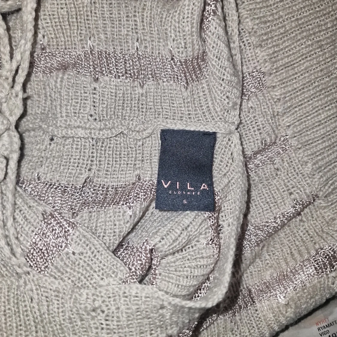 Stickad topp från Vila - 3