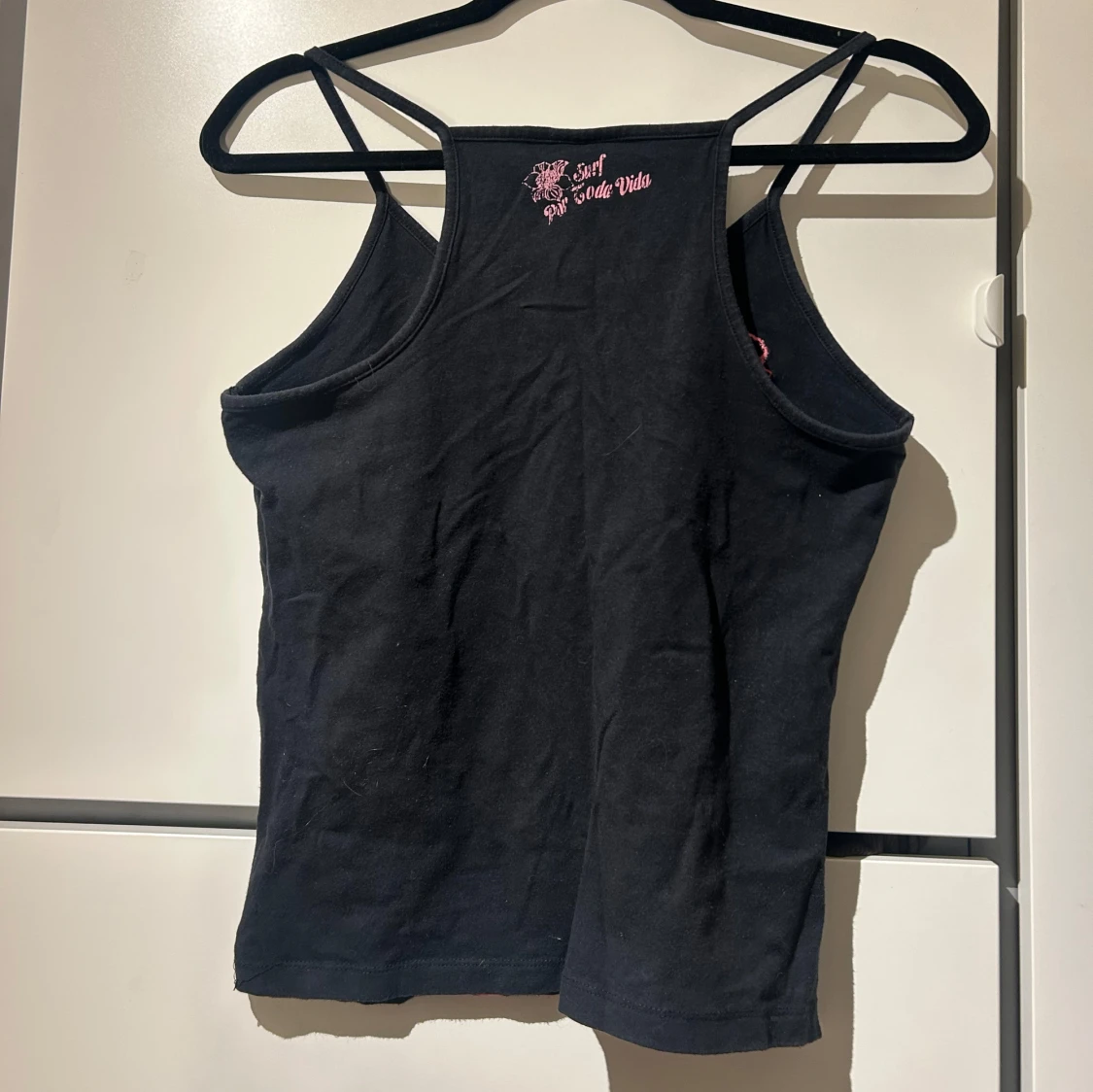 Svart linne med blommigt tryck - 2