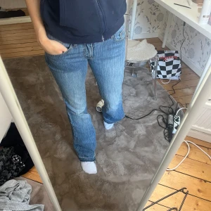 Brandy jeans  - Jeans från brandy Melville, stl S. Jag är 170cm för referens ✨