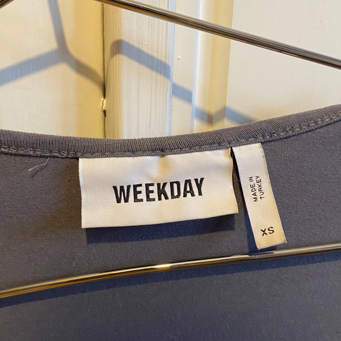 Grå långärmad topp från Weekday - 1