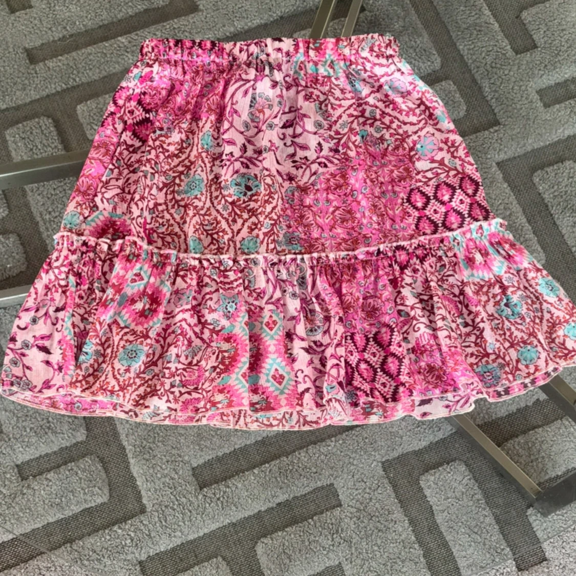 Mönstrad kjol från Missäy