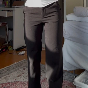 Kostymbyxor - Säljer sköna kostymbyxor😜