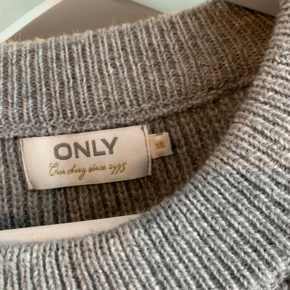 Grå stickad väst från ONLY - 2