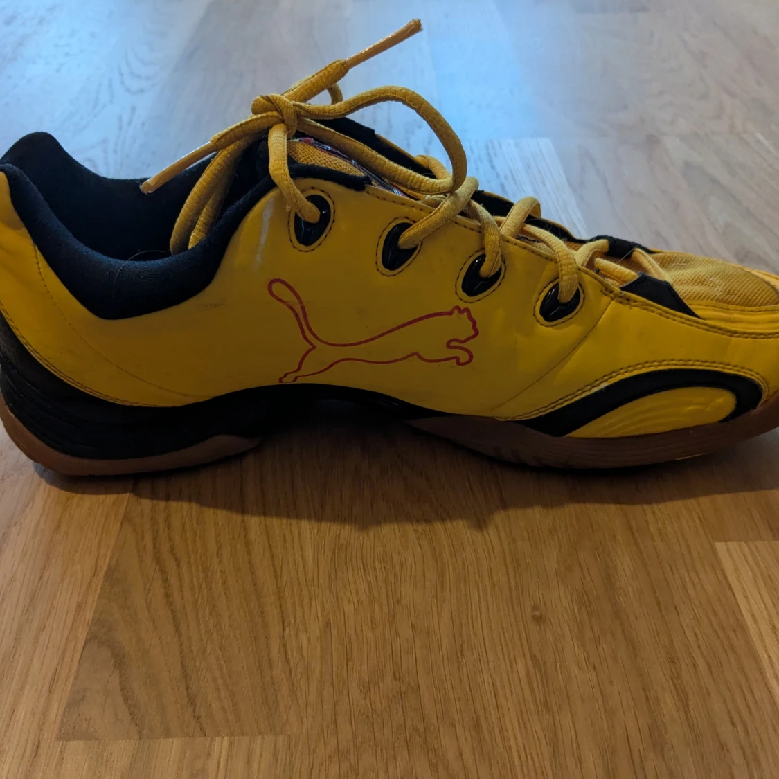 Gula sneakers från Puma - 1