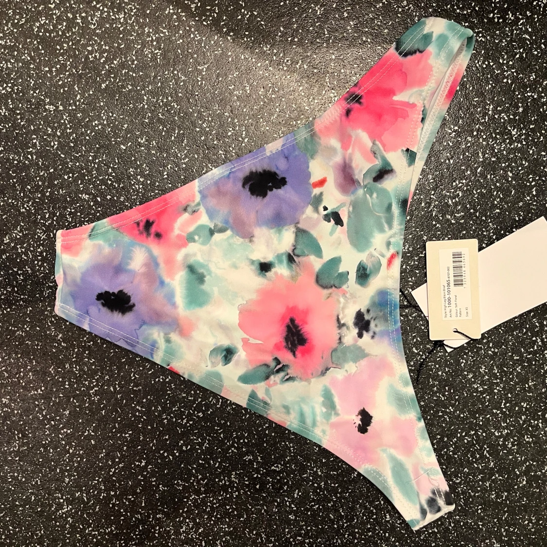 Blommig bikiniunderdel - 1