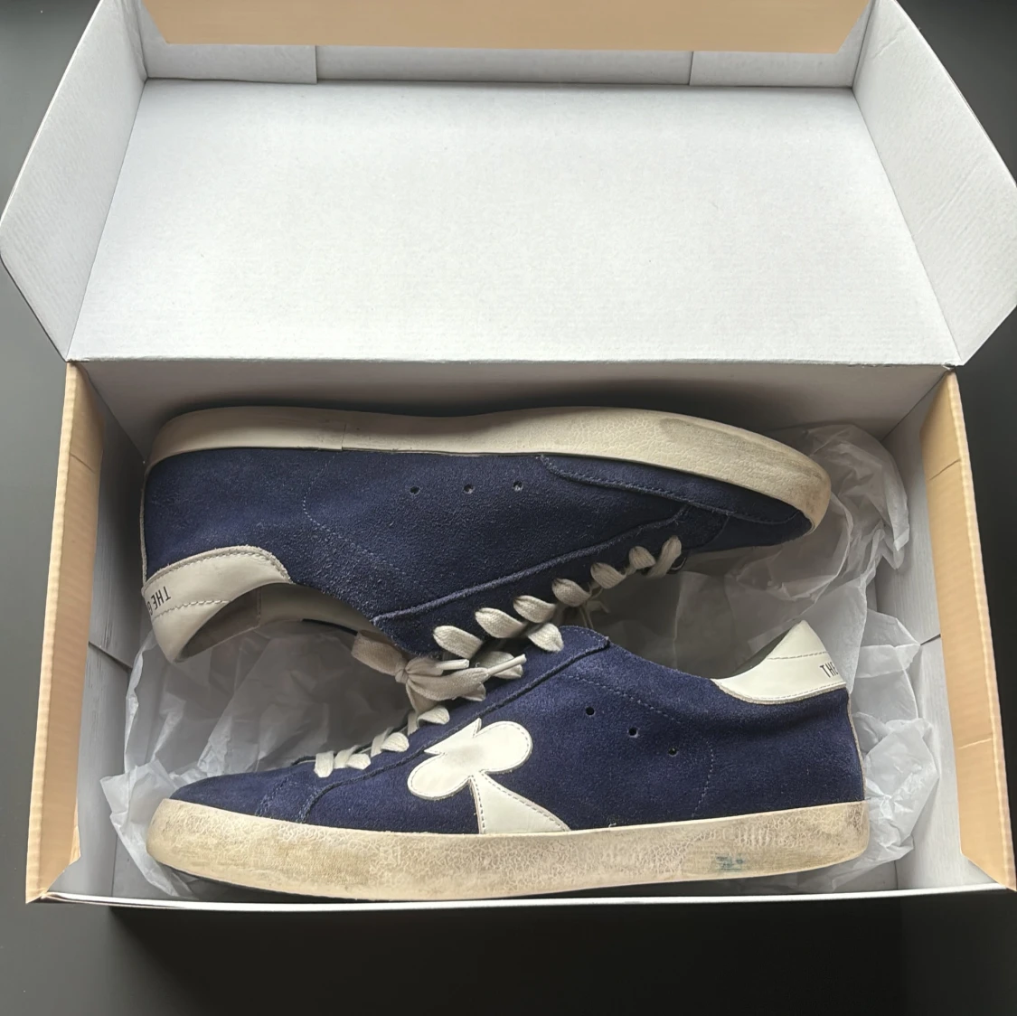 The gallerist skor  - 93