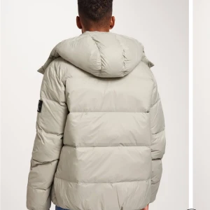 Calvin Klein vinterjacka  - Storlek M Använd väldigt väldigt lite 