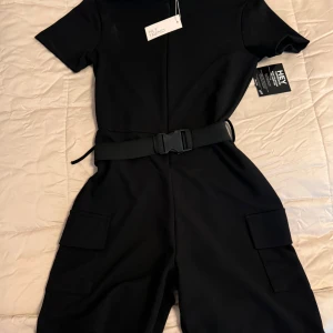 Jumpsuits från Nelly strl 36. - Jumpsuits från Nelly i storlek 36. Oanvänd. 