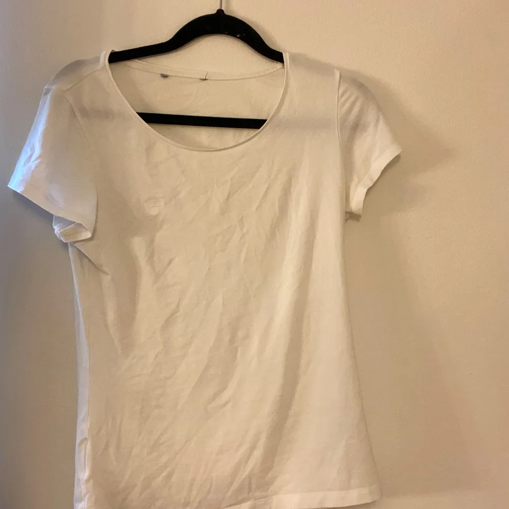 Vanlig basic t-shirt i bra skick . T-shirts.