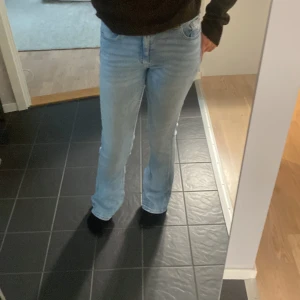 Ginatrico jeans  - Säljer dessa jätte fina ljus blå Jeansen som är ifrån Ginatrico Young pågrund att de inte används längre🥰💕😊