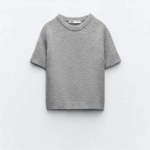 Zara tröja - Nästan helt ny