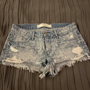 Jeansshorts  - Jättesöta jeansshorts 💕