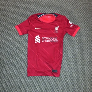 Liverpool tröja  - Nice Liverpool tröja säljer den då den är för liten för mig