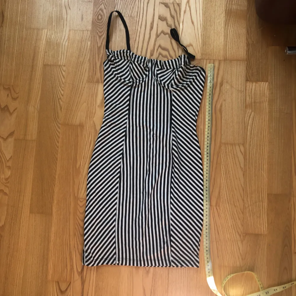 Bodycon klänning från American Apparal. . Klänningar.