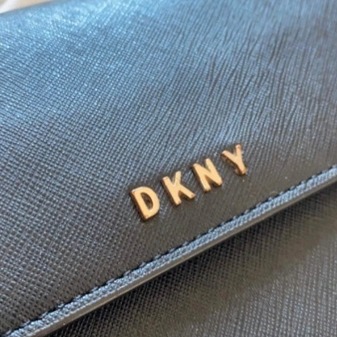 DKNY - 92