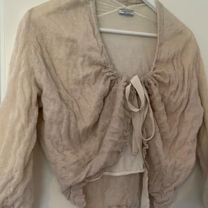 Croppad kofta - Kort kofta från hunkydory, stretchig, onesize 