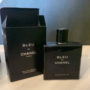 Säljer nu min blue de Chanel EDP 100ml, använt Max 10 sprut. Hör av er vid minsta fundering. 