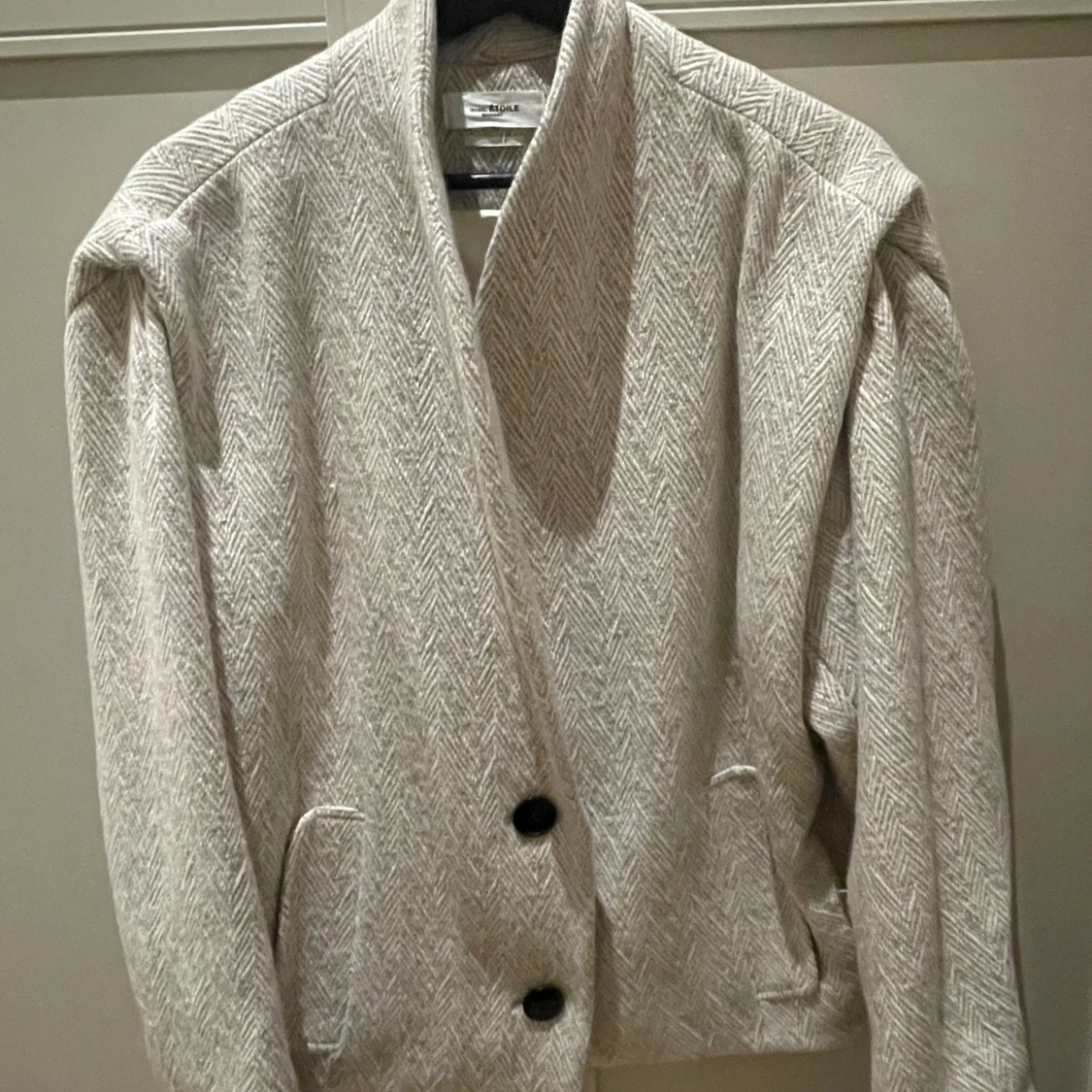 Beige kappa från Isabel Marant - 1