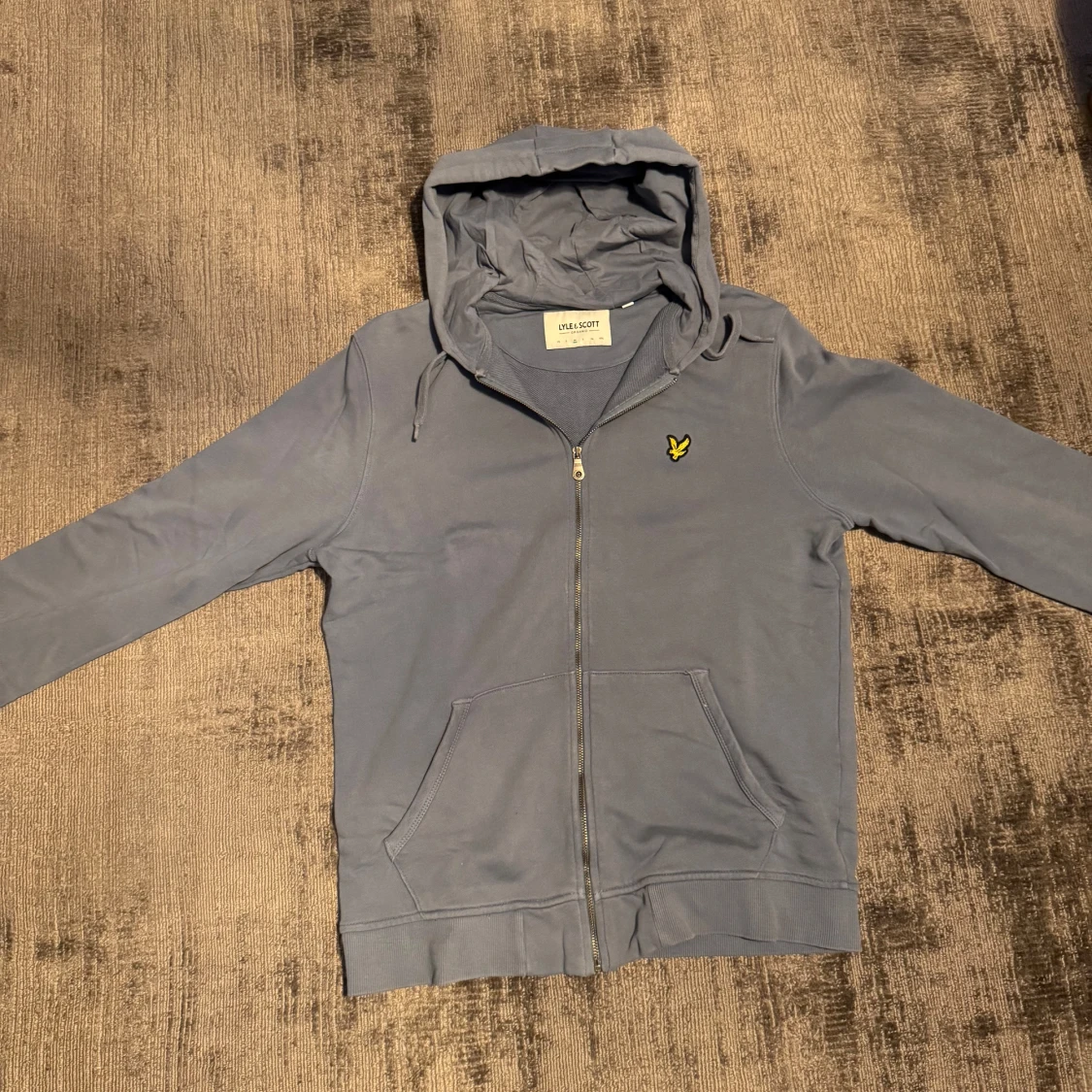 Ljusblå hoodie - Lyle & Scott