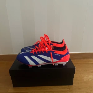 Fotbollsskor  - Adidas elite helt splitter nya och oanvända, storlek 41,1/3, först till kvarn!