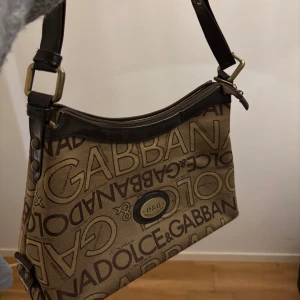 Dolce Gabbana väska 💞 - Väldigt fin väska och har inga fel på sig💞