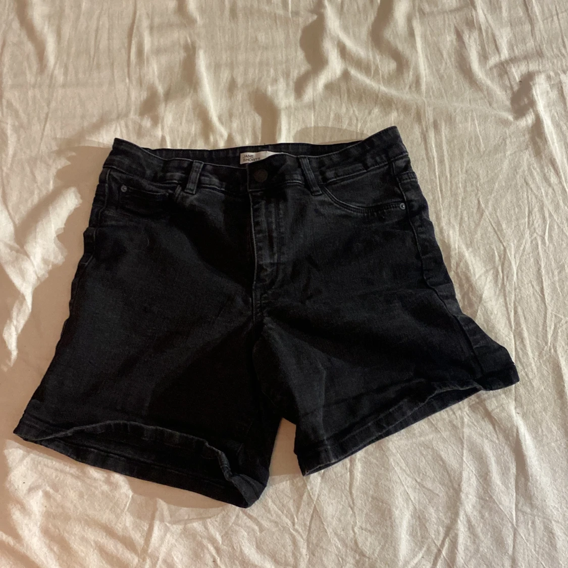 Svarta jeansshorts från Jane Shorts