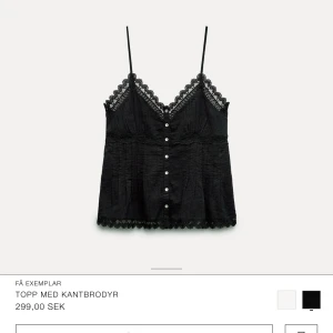 Sommarblus  - Säljer denna fina sommarblusen ifrån zara!! Oanvänd då jag har andra liknanade som används mer💞💞 nypris: 299kr, mitt pris: 200💞