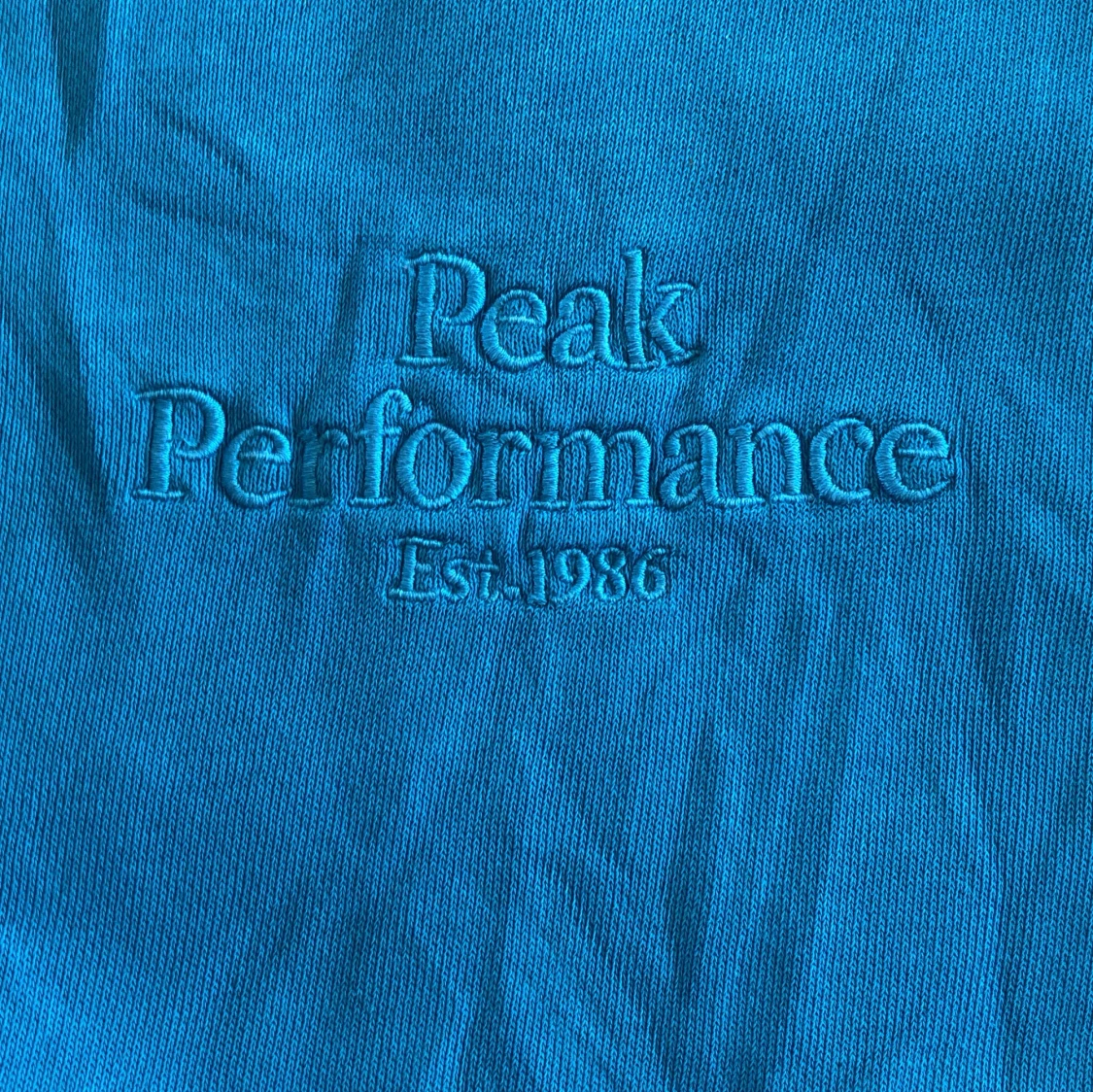 Blå tröja från Peak Performance - 91