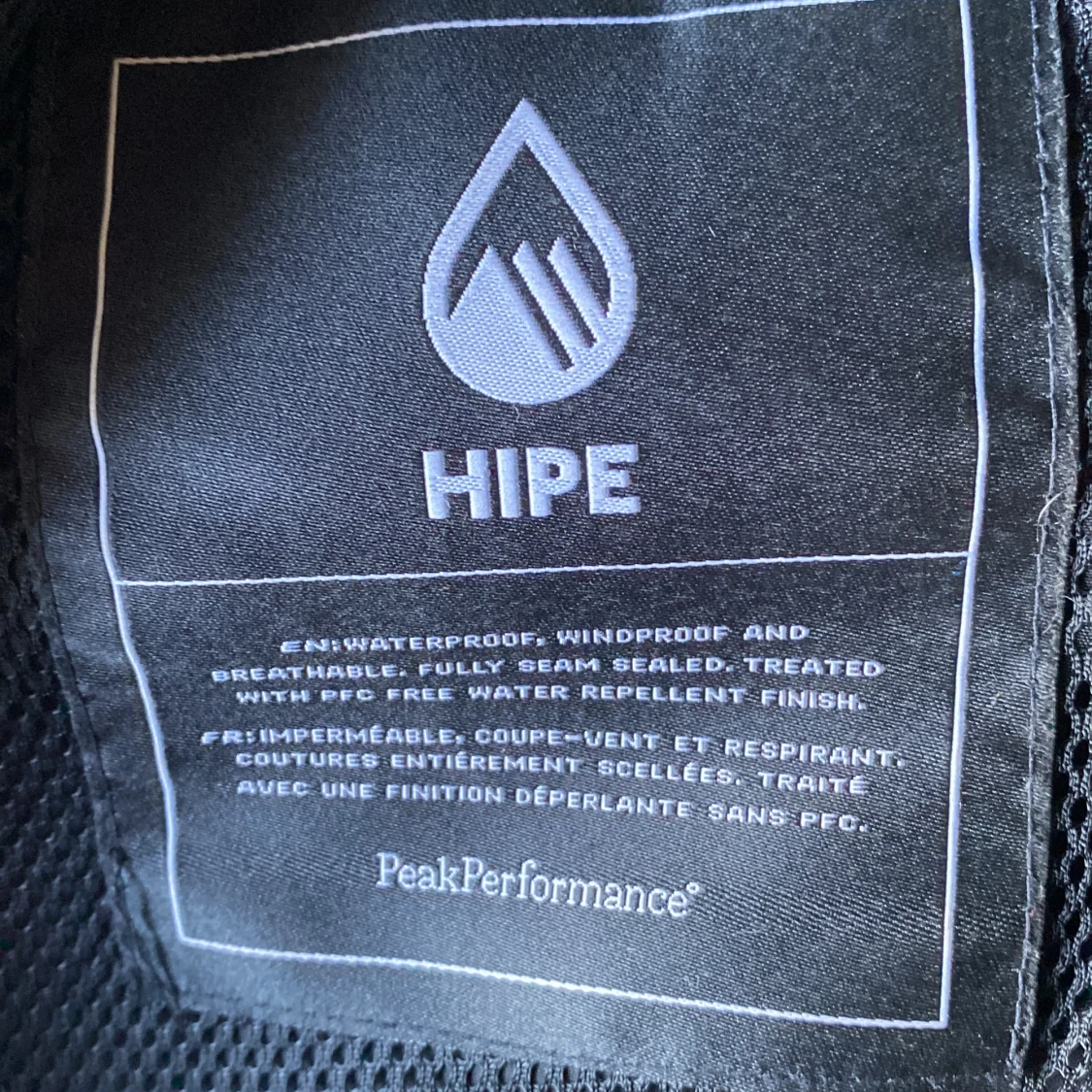 Svart vindjacka från Peak Performance - 93