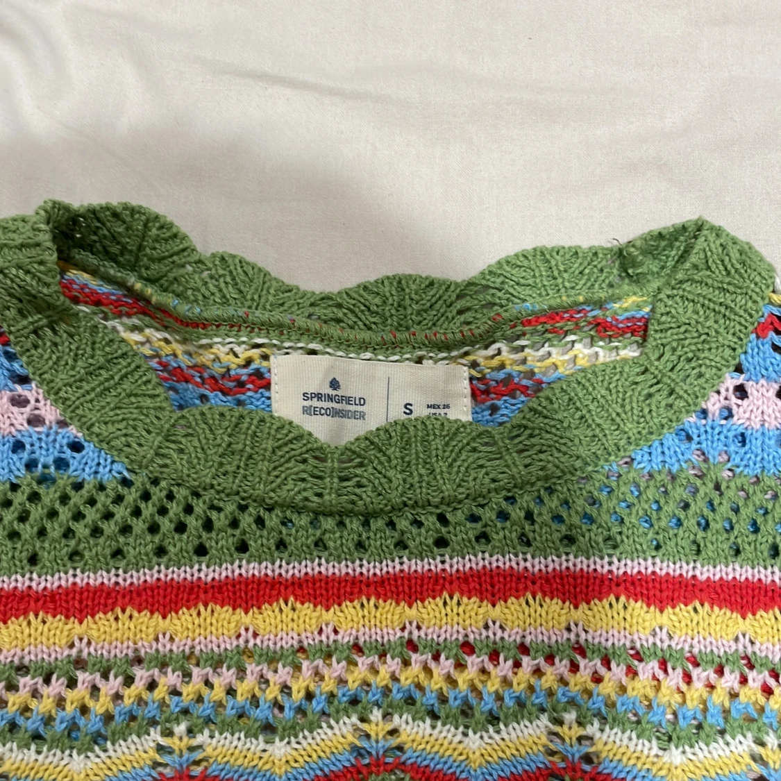 Färgglad stickad topp från Springfield - 90