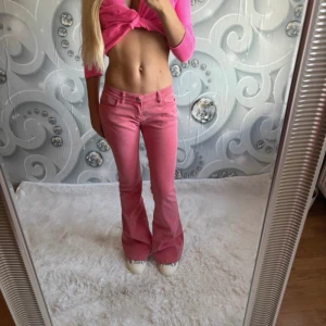 lågmidjade jeans  - trendiga miss sixty jeans som inte säljs längre💕 midjemått: ca 37 innerbenslängd: ca 84