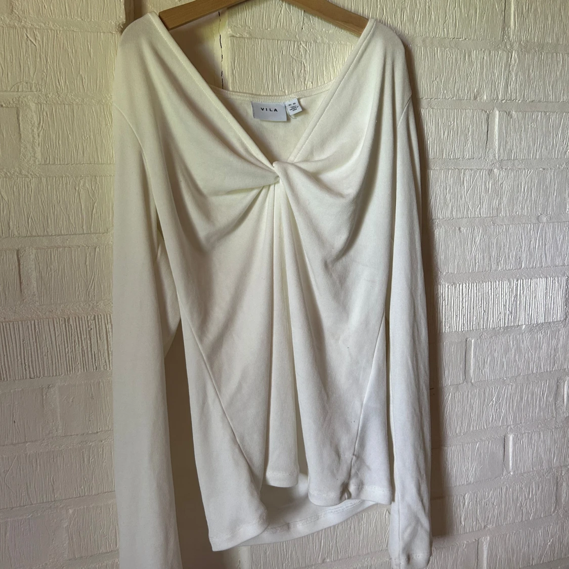VILA, vit långärmad 