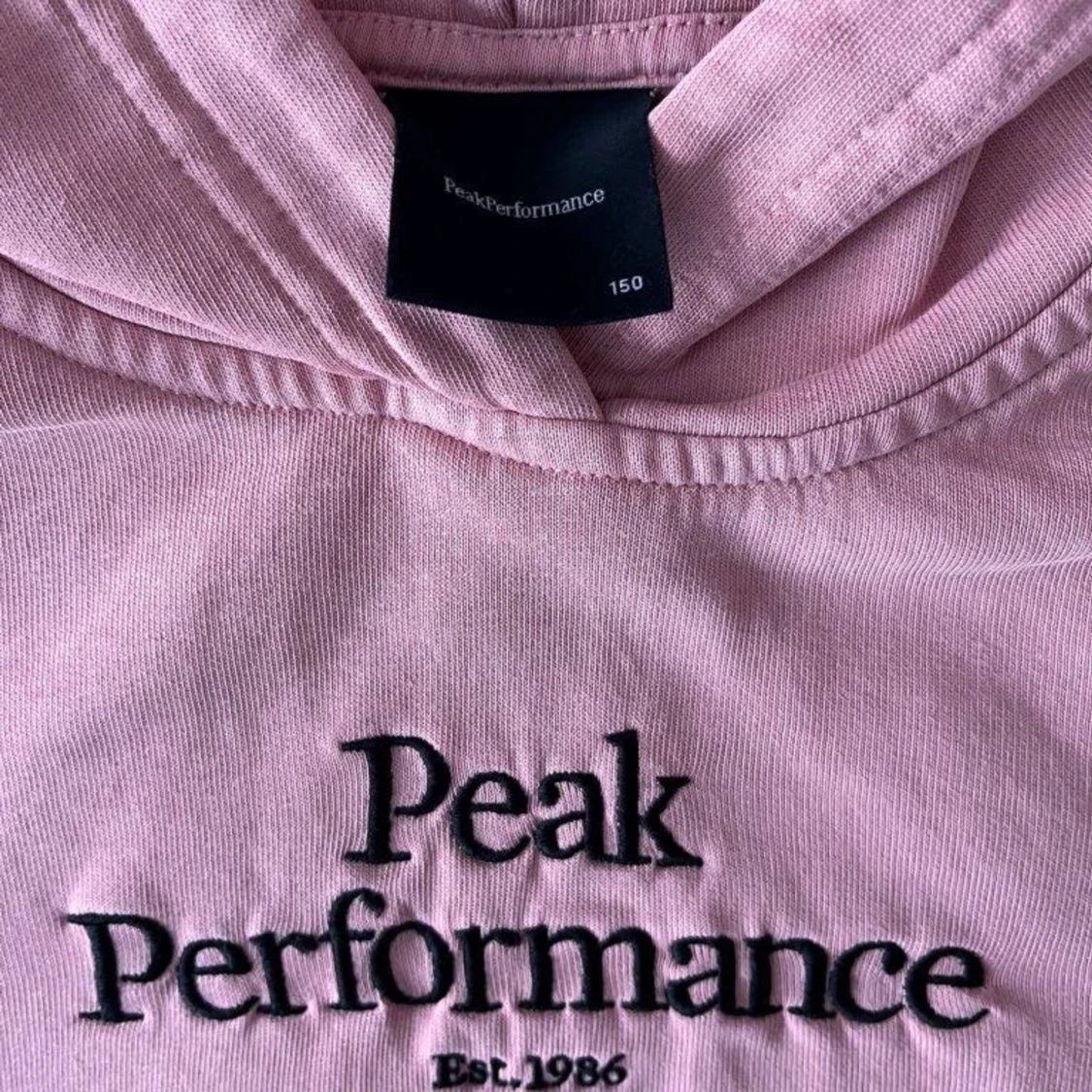 Peak performance hoodie  - 90