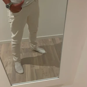 Tiger of sweden Jeans - Dessa jeans är nästintill oanvända(3-4gånger). Perfekt passform storlek W32(passar W31). Bra skick och ja sköna helt enkelt. Skriv vid minsta fundering.