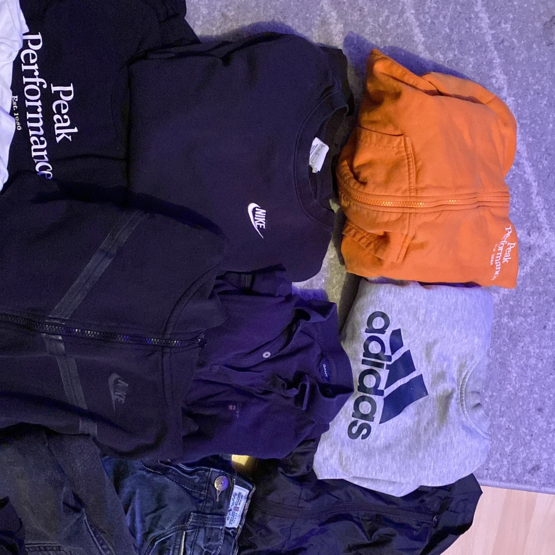 Tröjor och byxor - 3