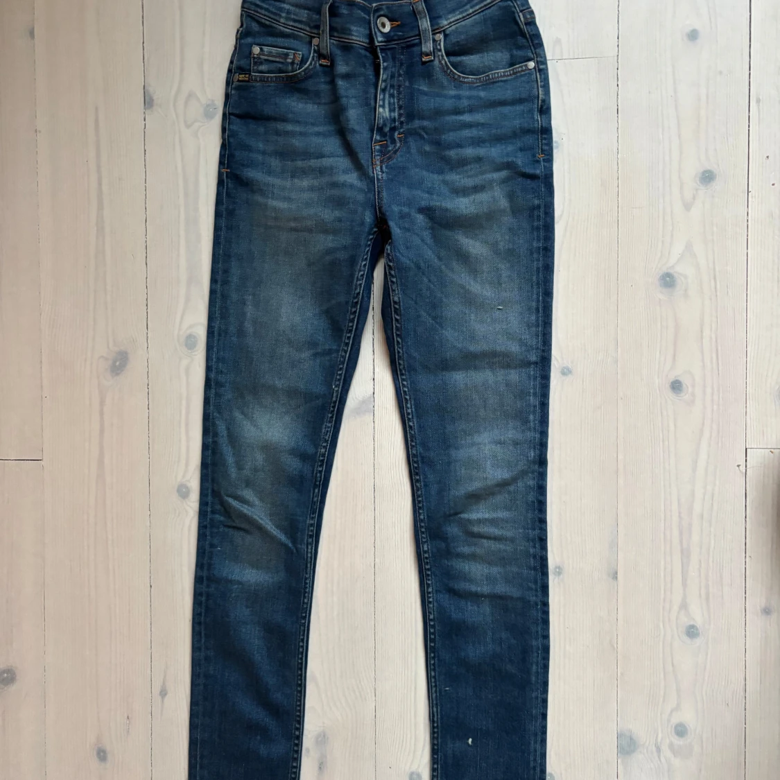 Blå jeans från Tiger of Sweden (25/30”)