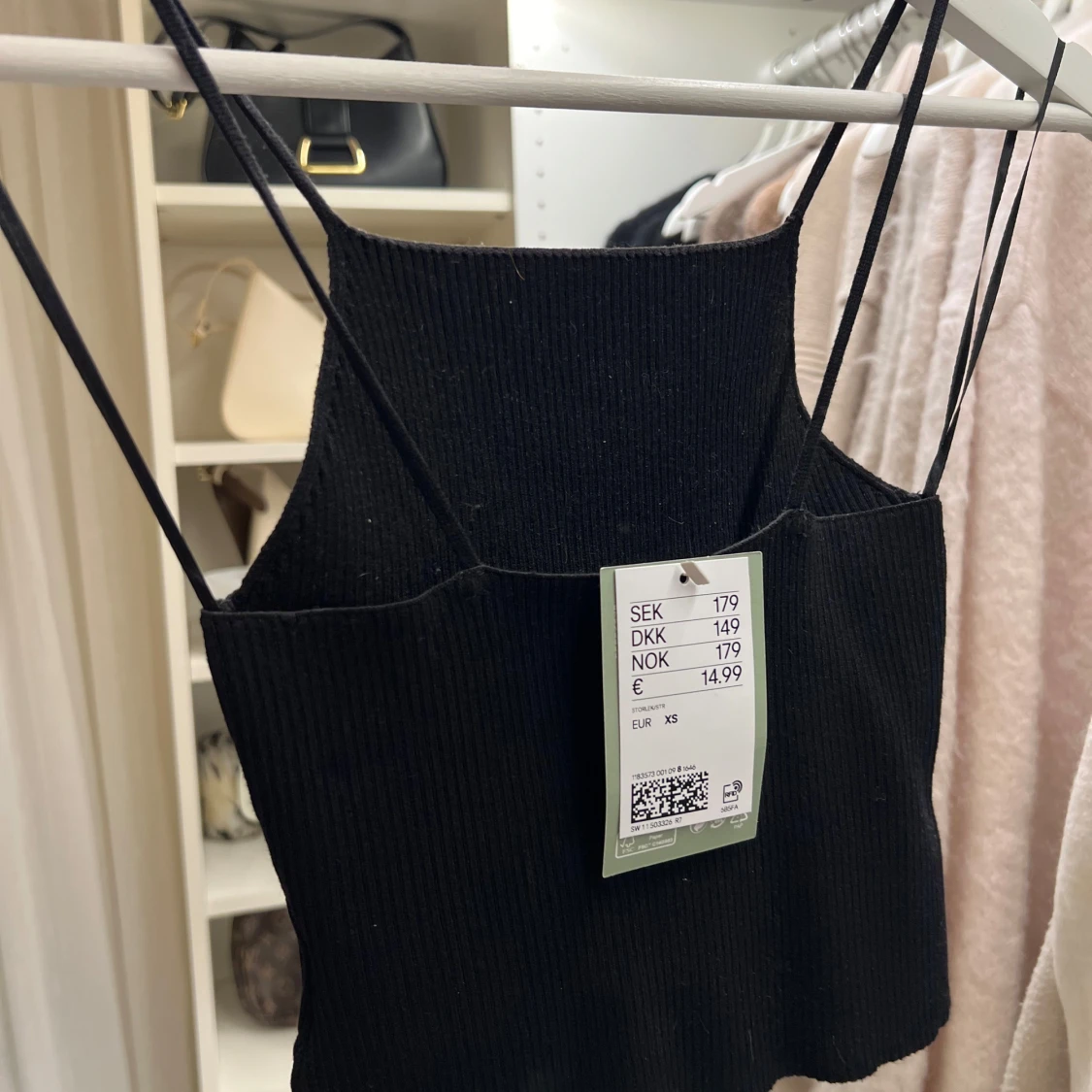 Svart ribbad linnetopp - 2