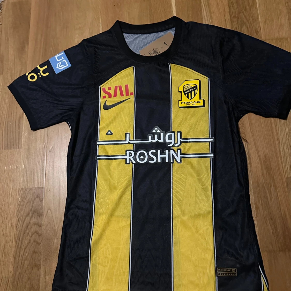 Al ittihad Benzema tröja 