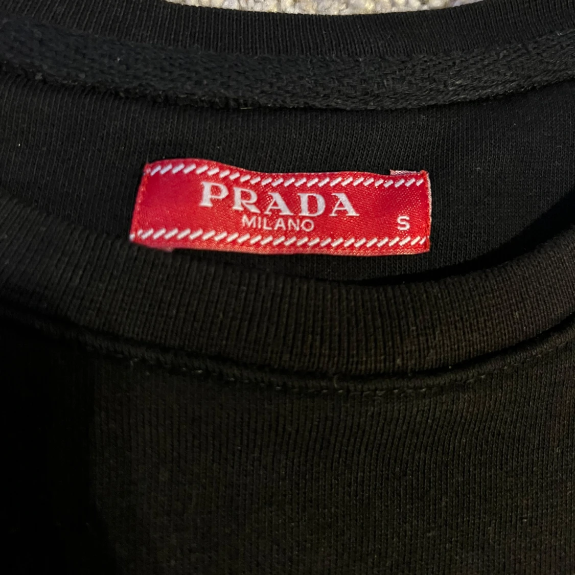 Svart tröja från Prada - 4