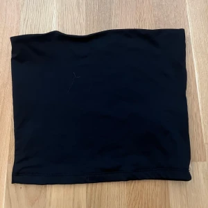 Croptop - Använd ett par fåtal gånger, bra skick 